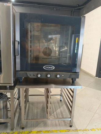 Пароконвектомат UNOX XV 593 с подставкой Пароконвектомат UNOX XV 593 с подставкой